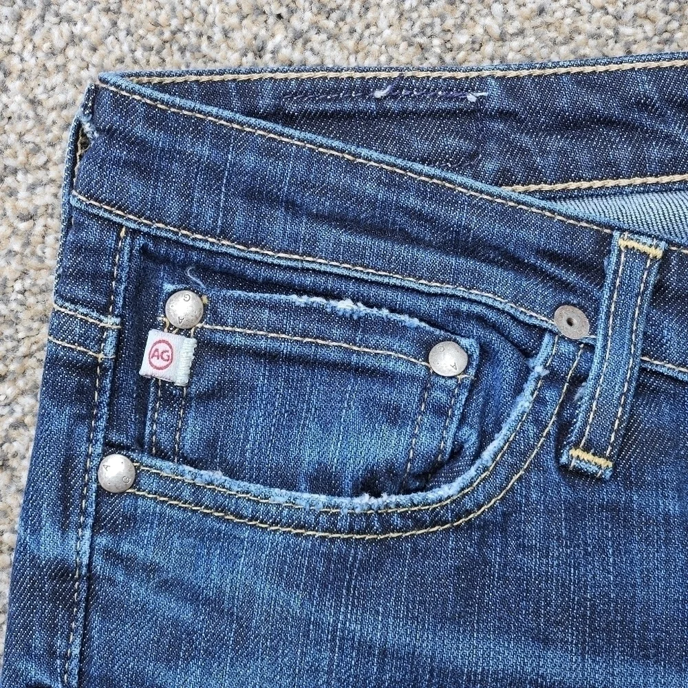 AG Adriano Goldschmied The Kiss Slim Straight Jeans Medium Wash Low Rise Sz 30R